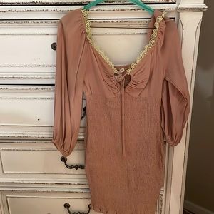 illa illa eyelet ruched dress